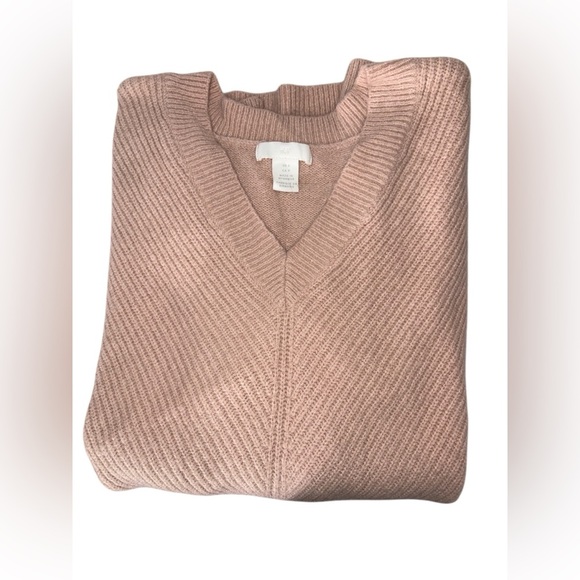 H&M Ribbed V-Neck Soft Sweater in Powder Pink Size Small Long Sleeve - Picture 8 of 8